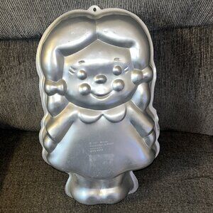 Wilton Cake Pan Mold Little Dolly Girl #2105-9436 Vintage 1991 Doll Pre Owned